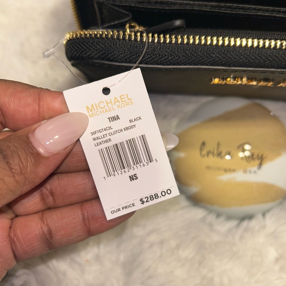Michael Kors Tina Clutch Wallet Crossbody - Picture 4 of 16